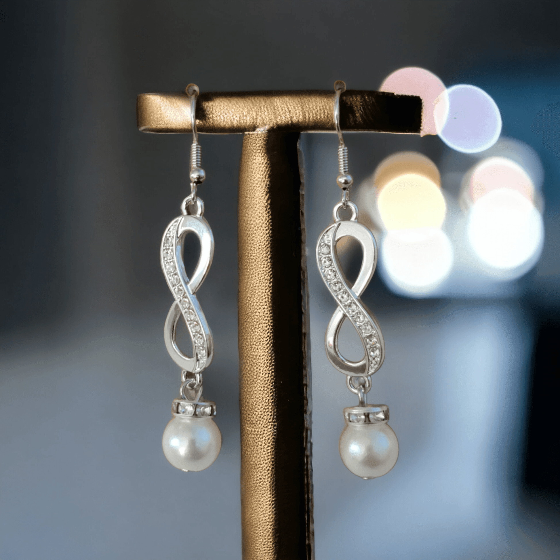 Infinity Earrings with Rhinestones and Glass Pearl - ZeesPieces